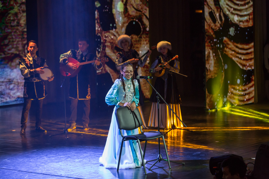 Индира Ташбулатова прочла стихотворение Мустая Карима на башкирском языке