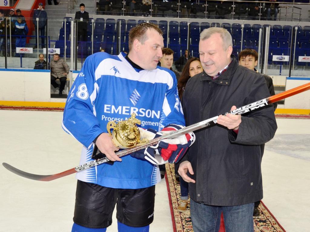 Хоккей: «Газпром трансгаз Уфа» обыграл «Эмерсон»