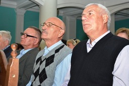 Общество поздравило ветеранов с Днем пожилых людей